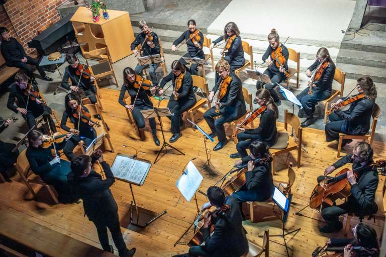 Caracol Orchester beim Konzert